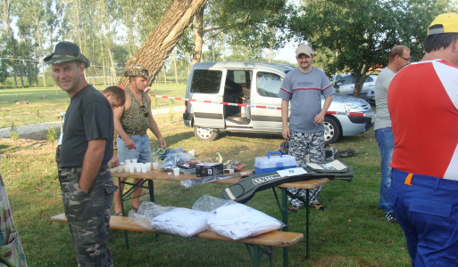 Rybárske preteky 2012 30- tého júla sa konalo v našej obci už tradične rybárske preteky na našom malom dedinskom rybníku . Záujem bol veľký . Na prvom