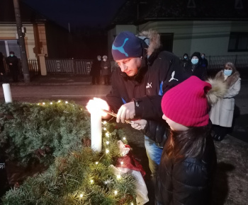 Adventi gyertyagyujtás