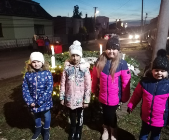 Adventi gyertyagyujtás