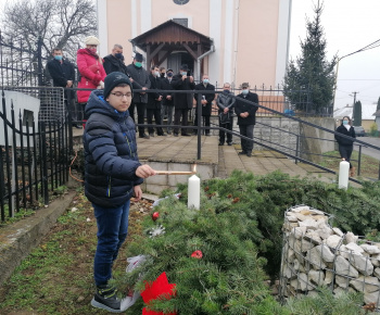 Adventi gyertyagyujtás