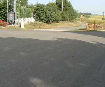 Nové autobusové zástavky v obci